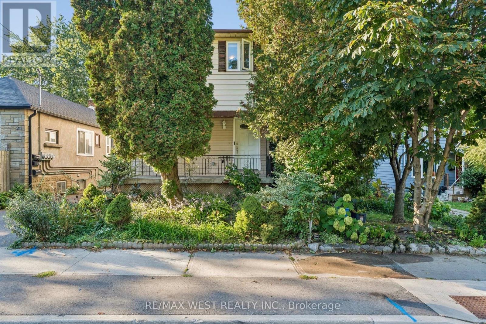 24 Victoria Street, Toronto, Ontario  M8V 1M6 - Photo 3 - W13851802