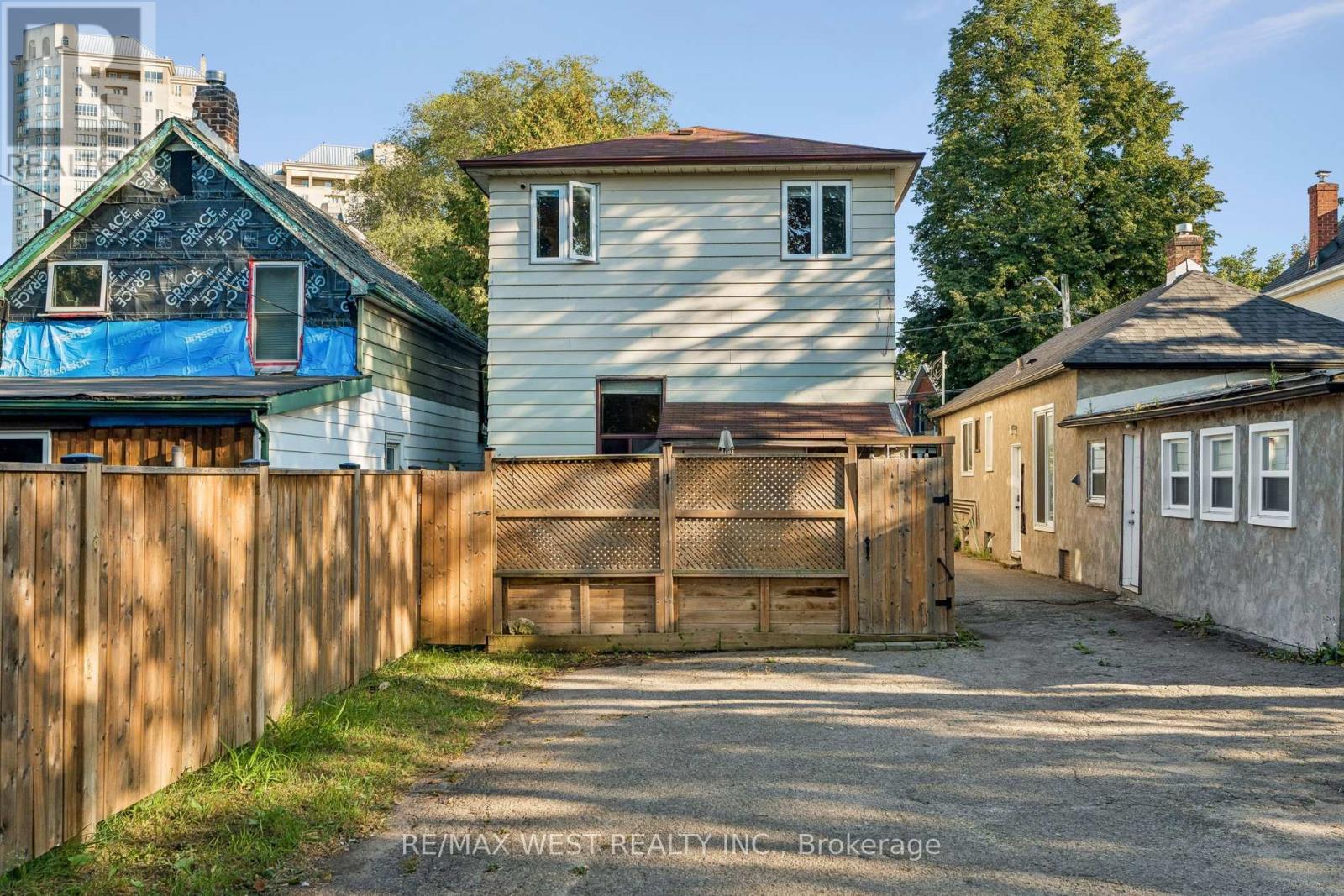 24 Victoria Street, Toronto, Ontario  M8V 1M6 - Photo 38 - W13851802