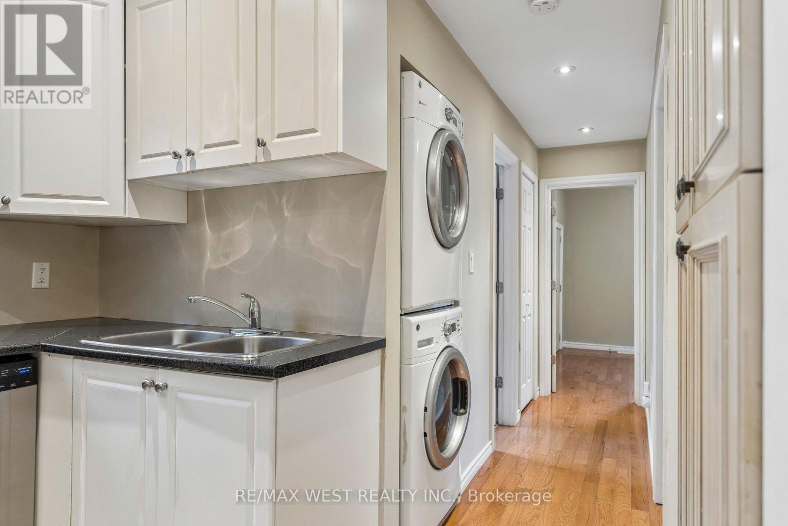 24 Victoria Street, Toronto, Ontario  M8V 1M6 - Photo 9 - W13851802