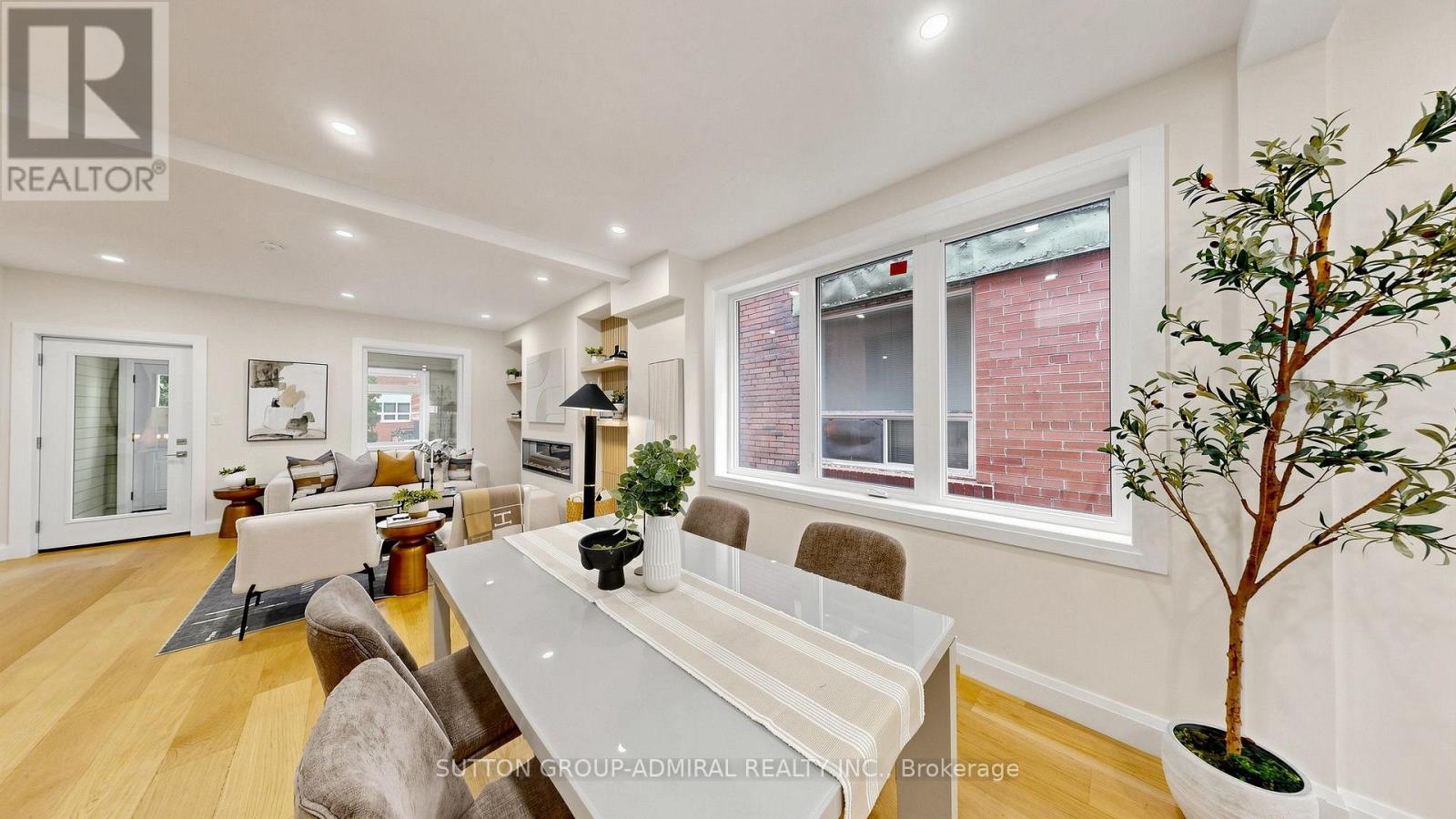 109 Fermanagh Avenue, Toronto (Roncesvalles), Ontario  M6R 1M1 - Photo 8 - W13851806