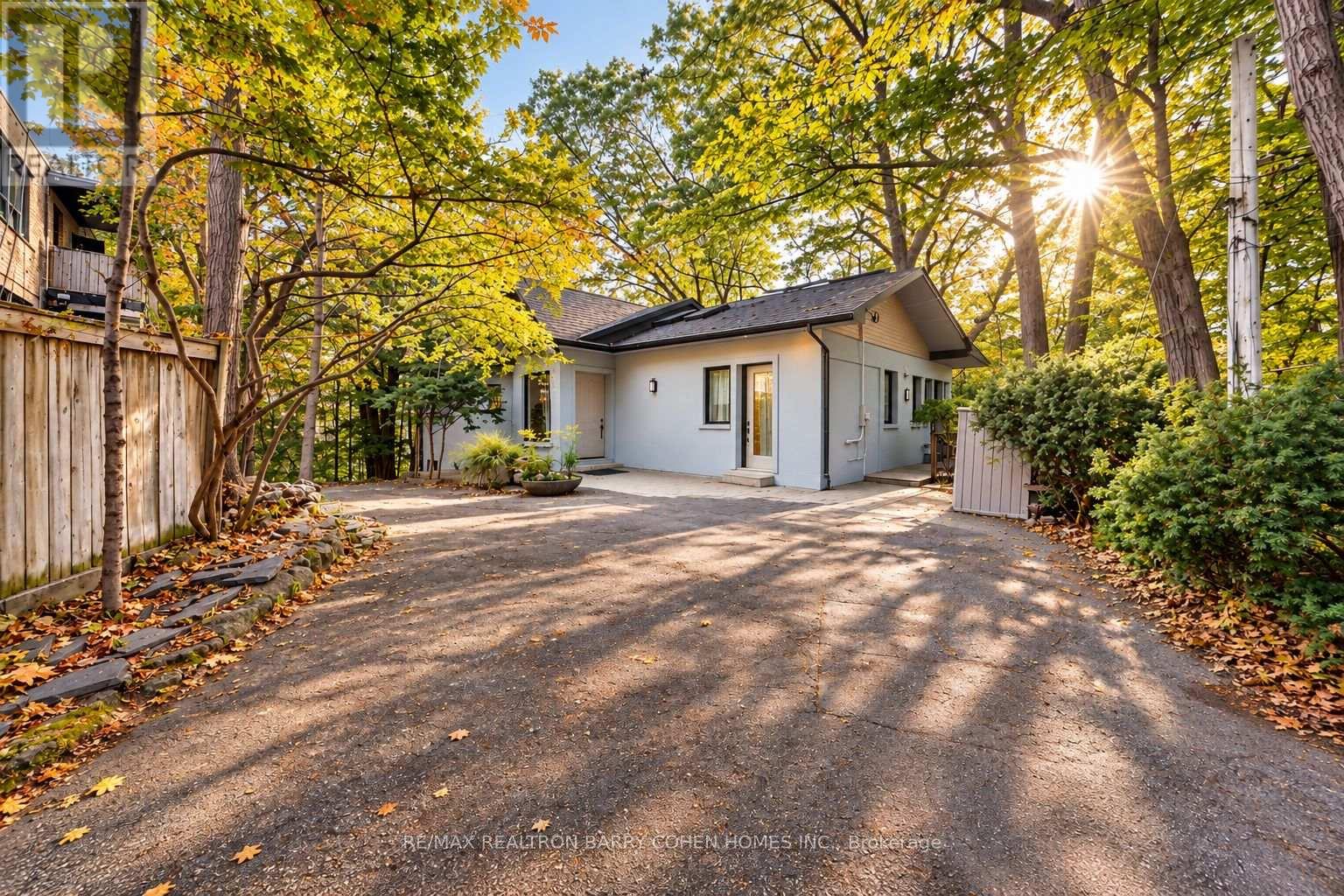 7 Greenbrook Drive, Toronto, Ontario  M6M 2J8 - Photo 1 - W13851822