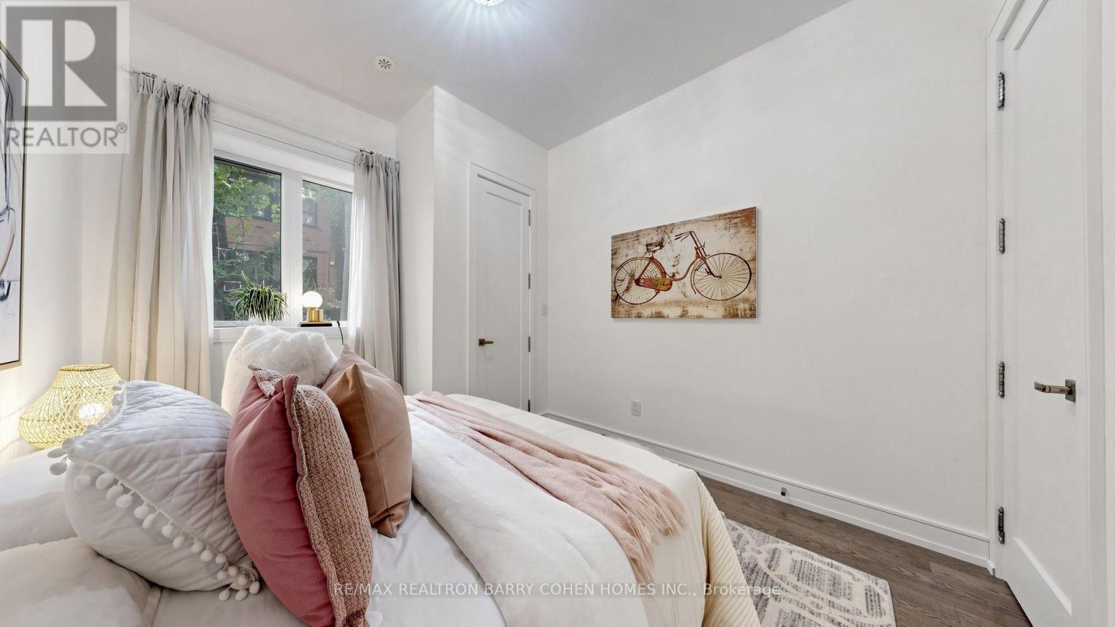 7 Greenbrook Drive, Toronto, Ontario  M6M 2J8 - Photo 34 - W13851822