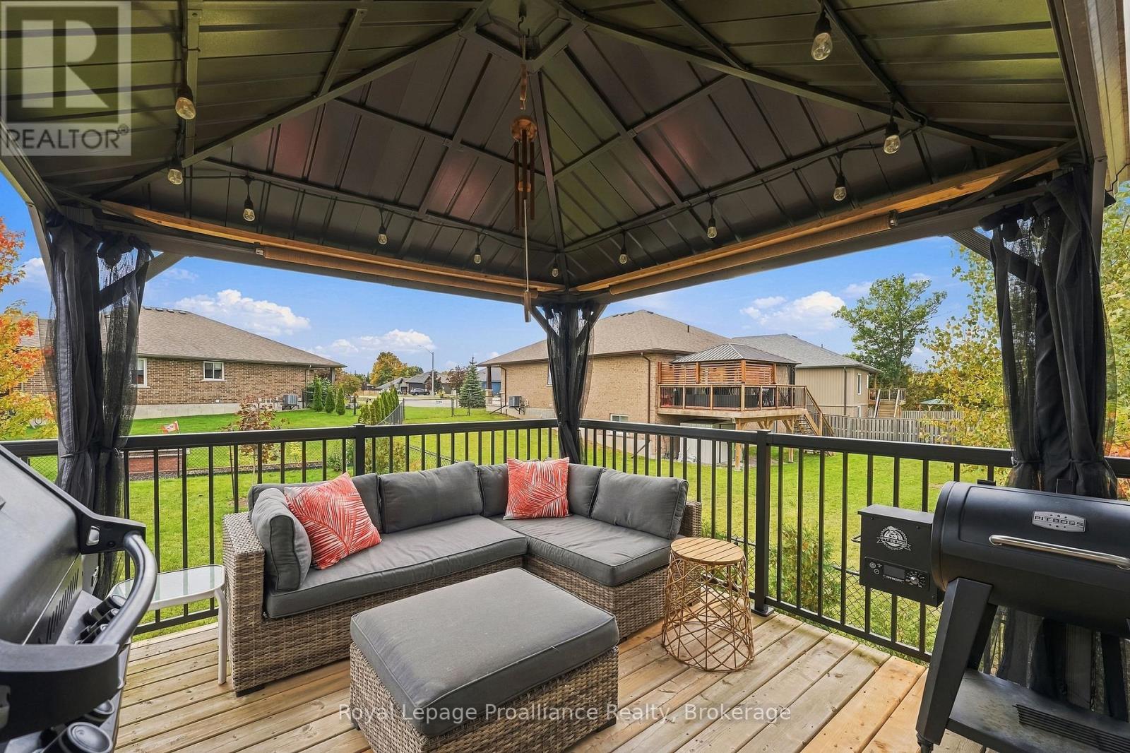31 Ambrosia Terrace, Quinte West, Ontario  K8V 0G7 - Photo 42 - X13850234
