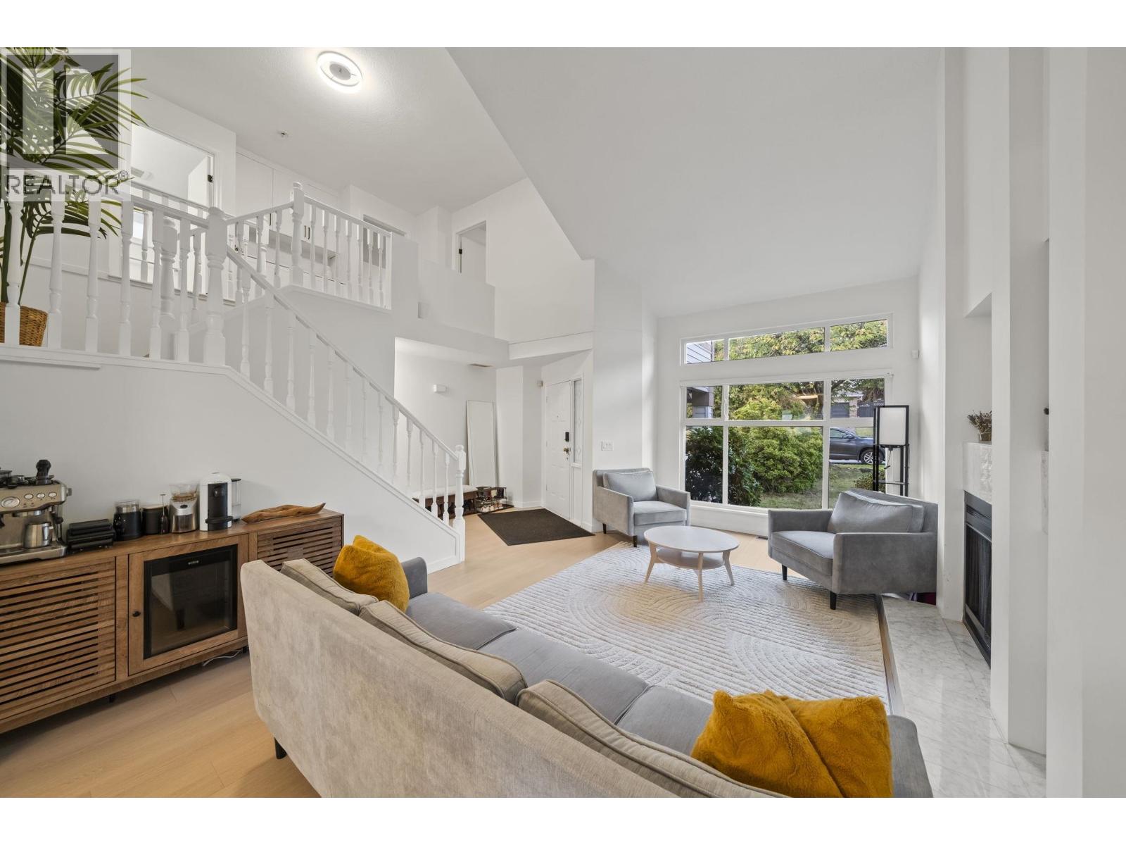 2714 Mara Drive, Coquitlam, British Columbia  V3C 5R9 - Photo 3 - R3170993