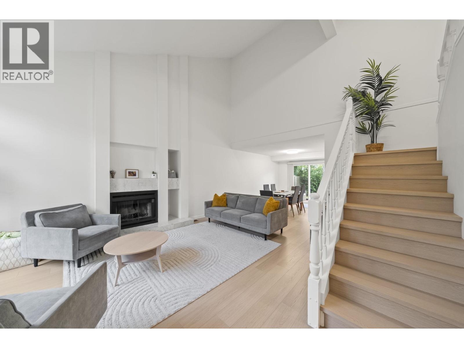 2714 Mara Drive, Coquitlam, British Columbia  V3C 5R9 - Photo 4 - R3170993