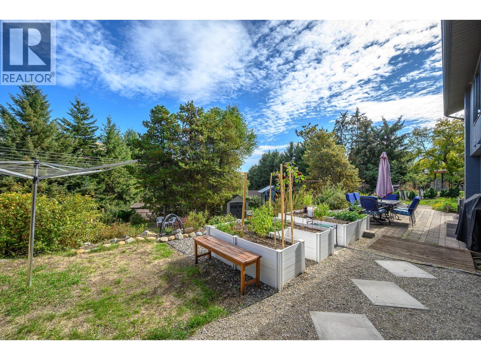 9310 Northcott Drive, Coldstream, British Columbia  V1B 2K2 - Photo 36 - 10401978