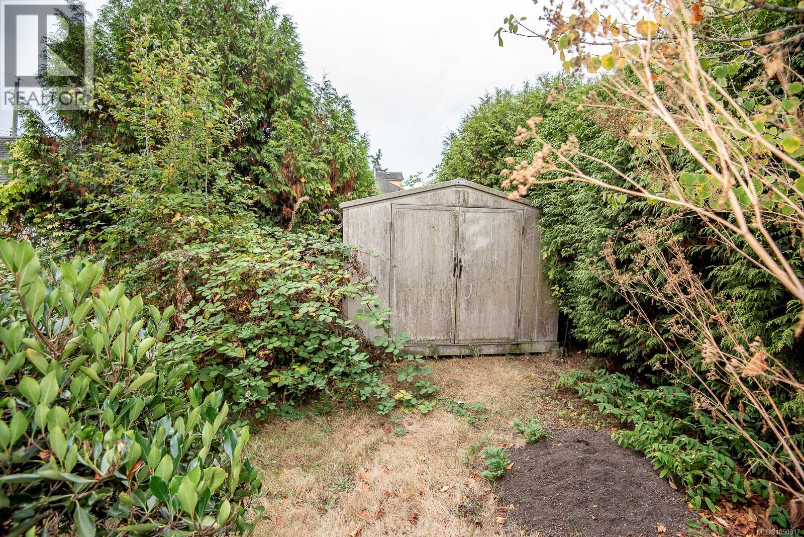 3814 Rowland Ave