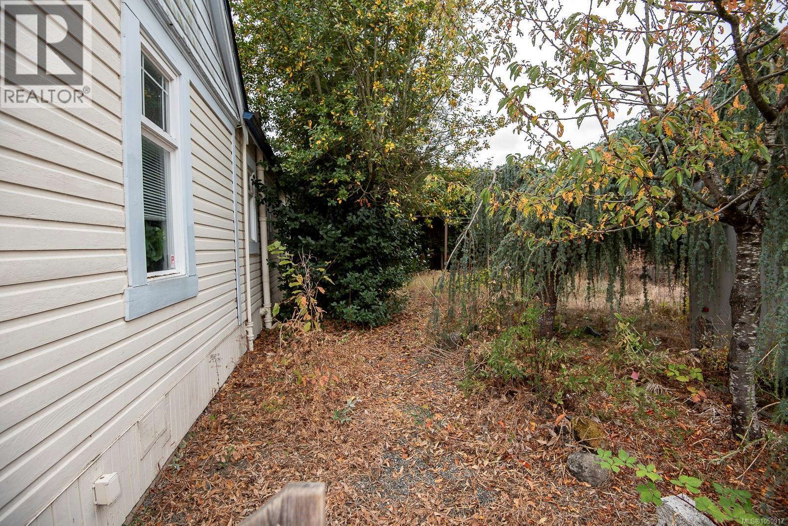3814 Rowland Ave