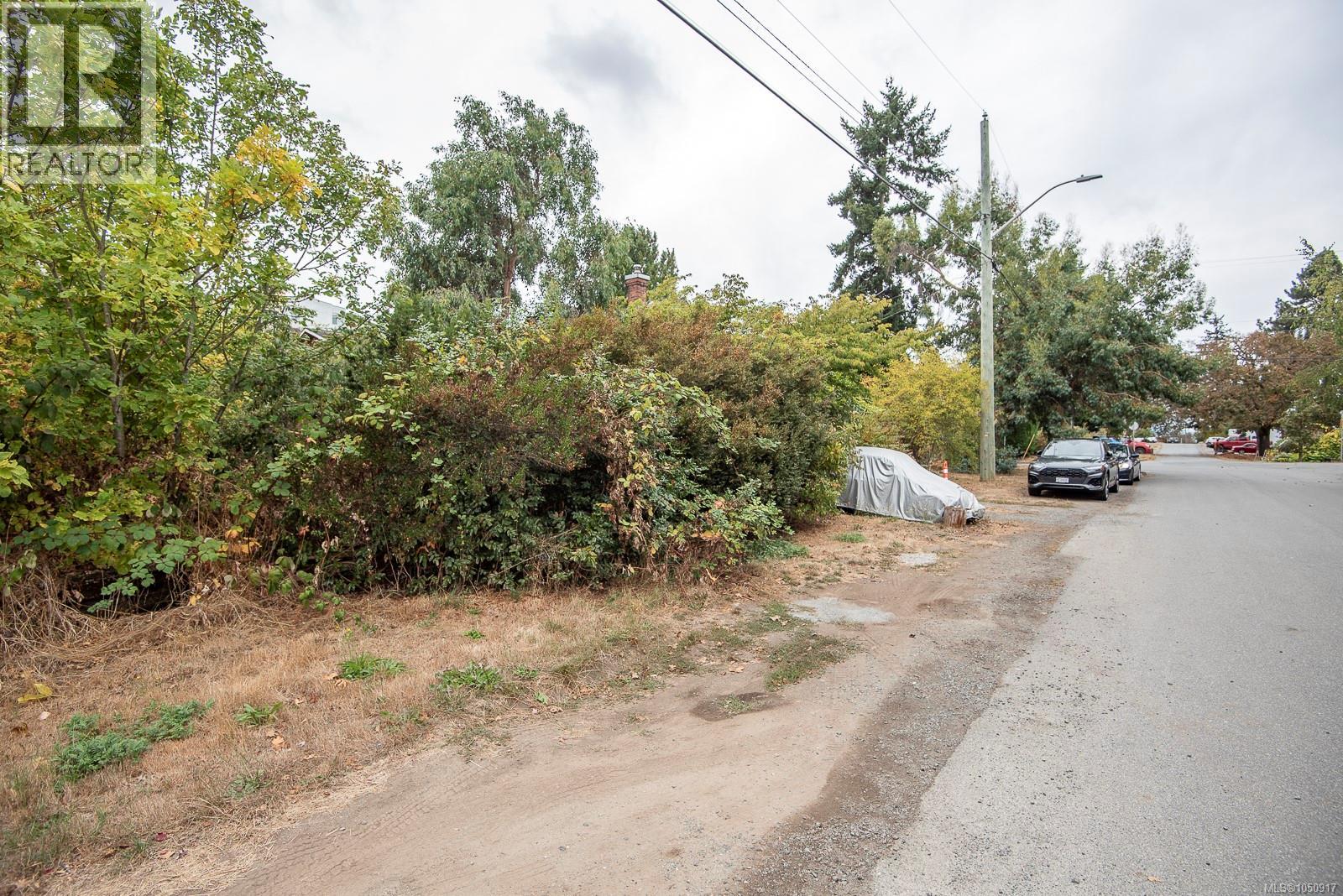 3814 Rowland Ave