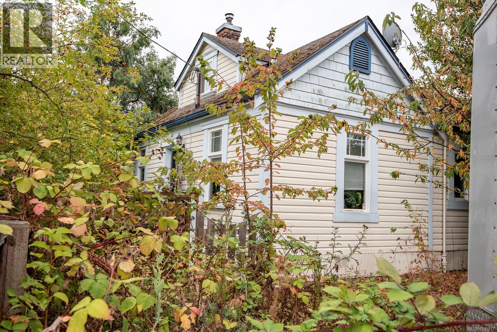 3814 Rowland Ave