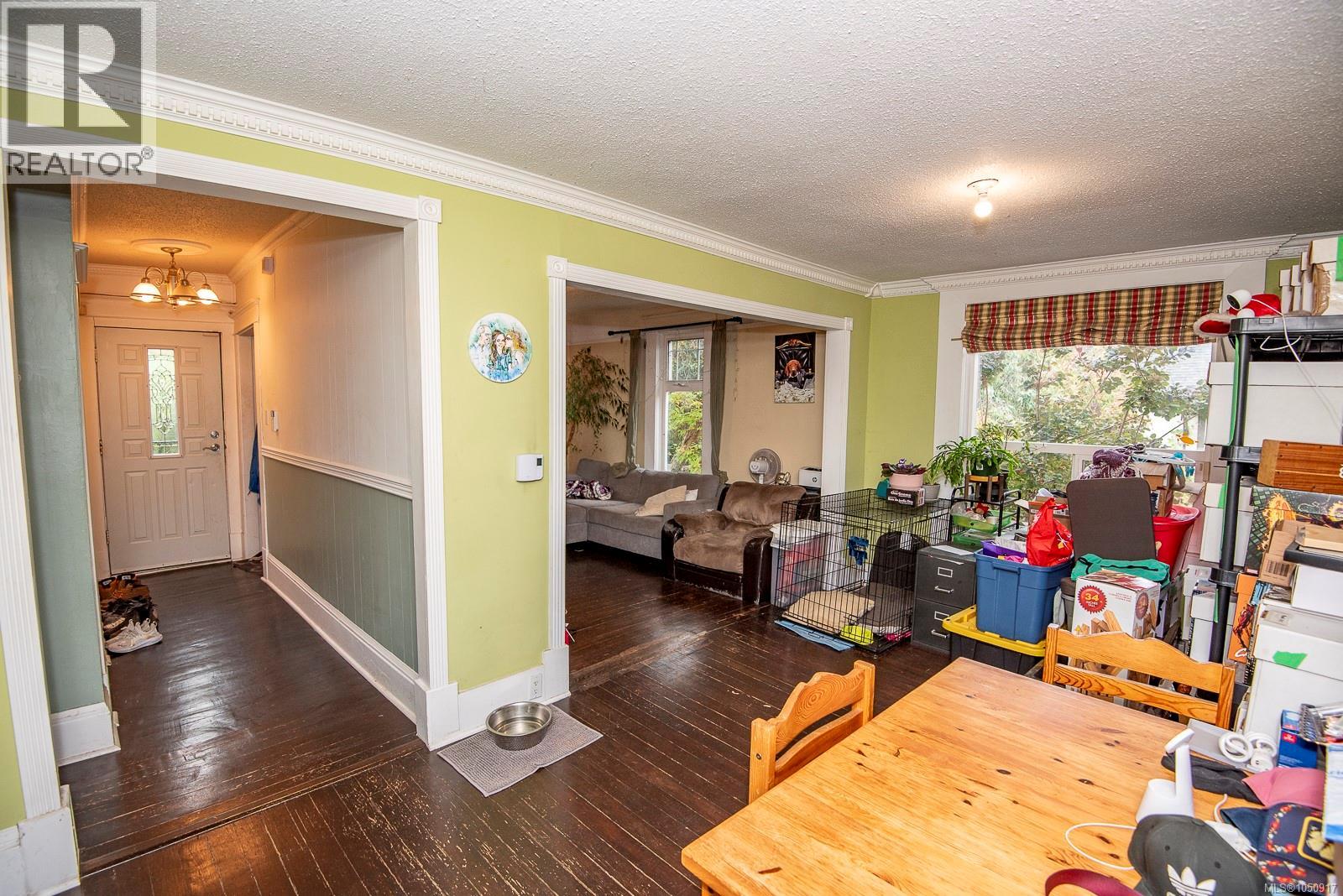 3814 Rowland Ave