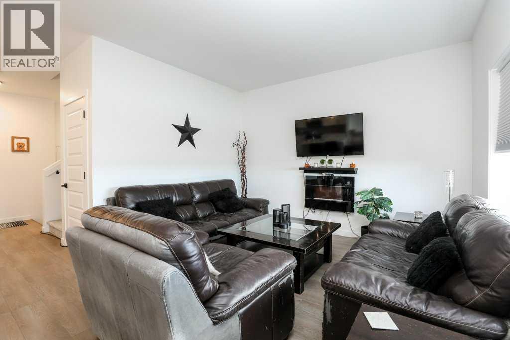 182 Caribou Bend N
