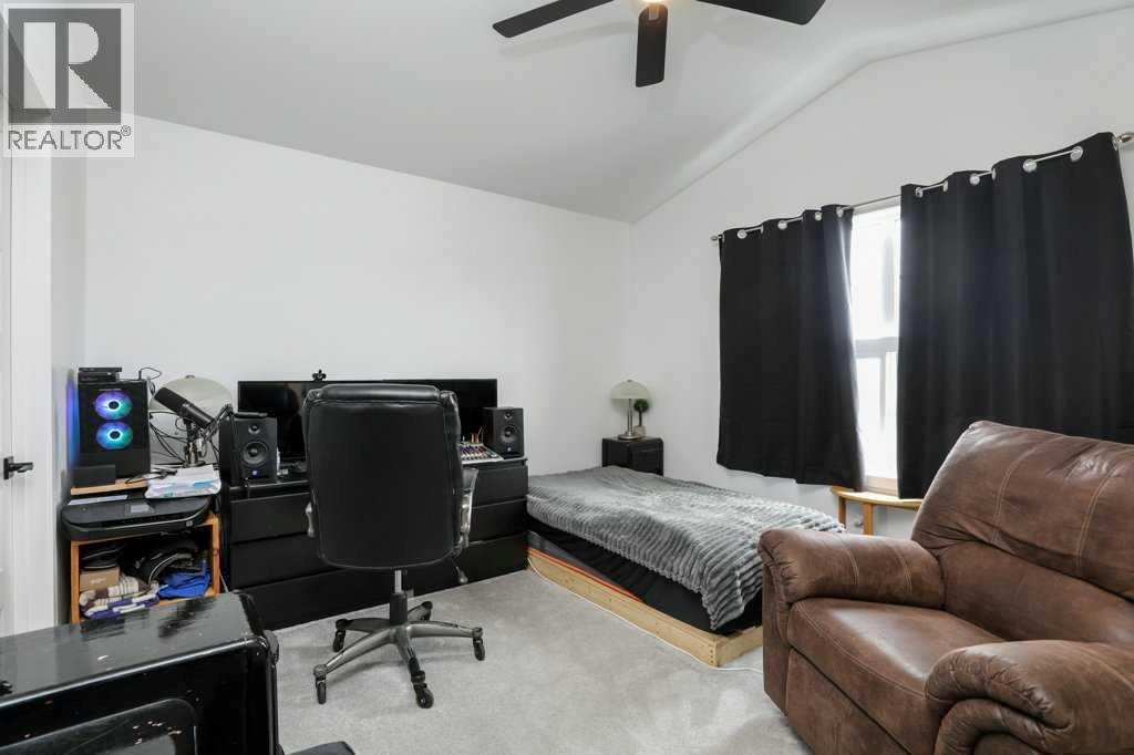 182 Caribou Bend N