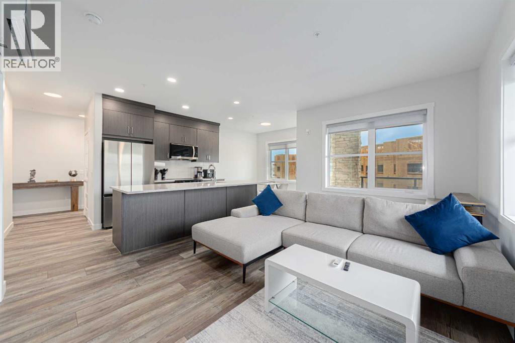 305, 125 Wolf Hollow Crescent SE