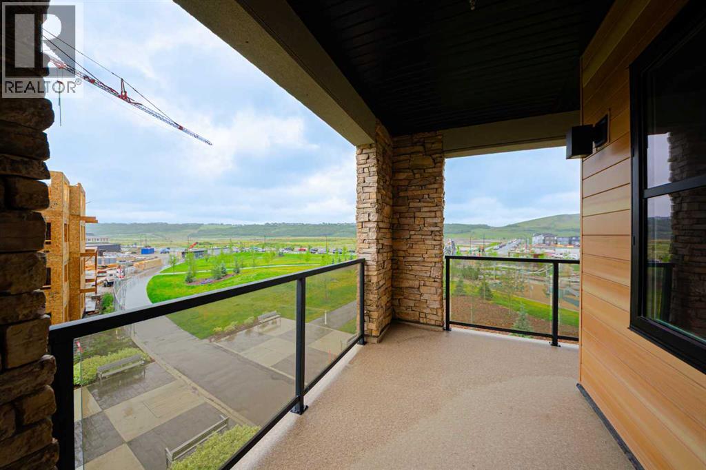 305, 125 Wolf Hollow Crescent SE