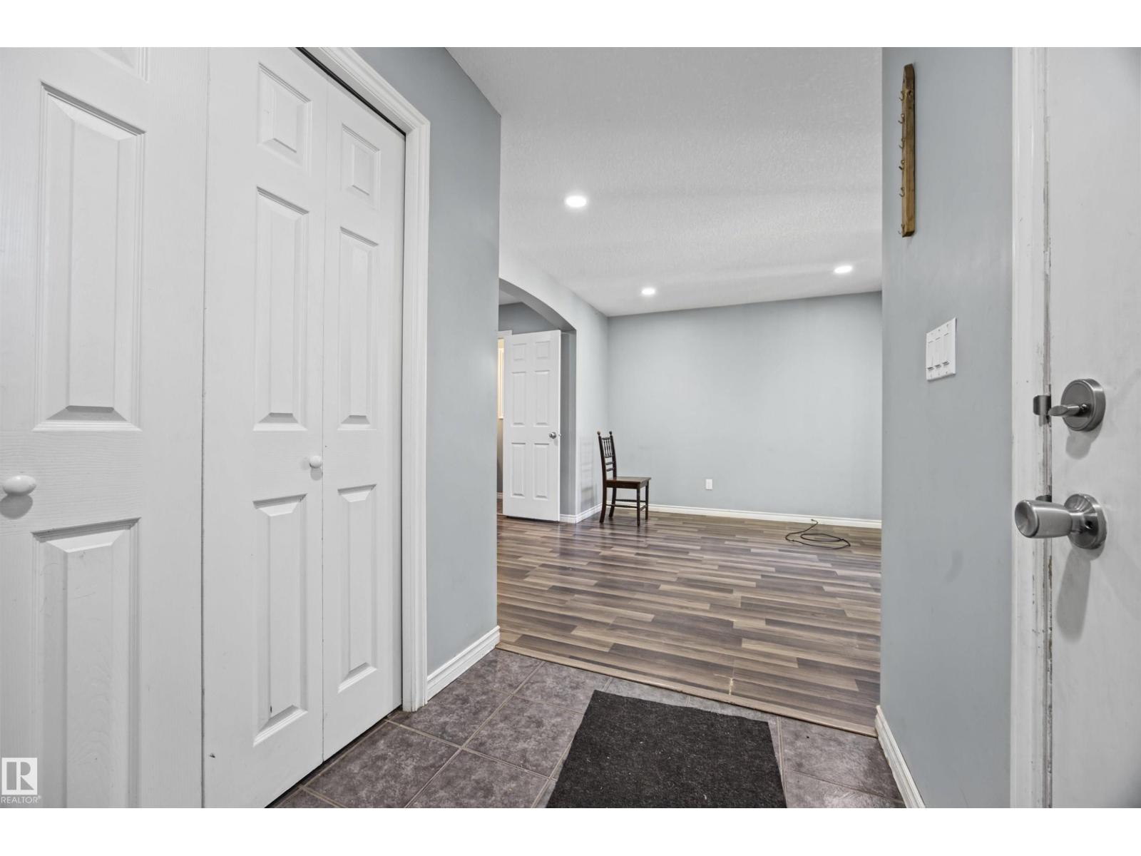 9626 106 AV NW