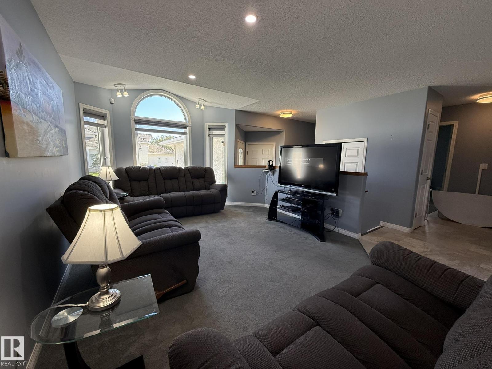 15812 133 ST NW