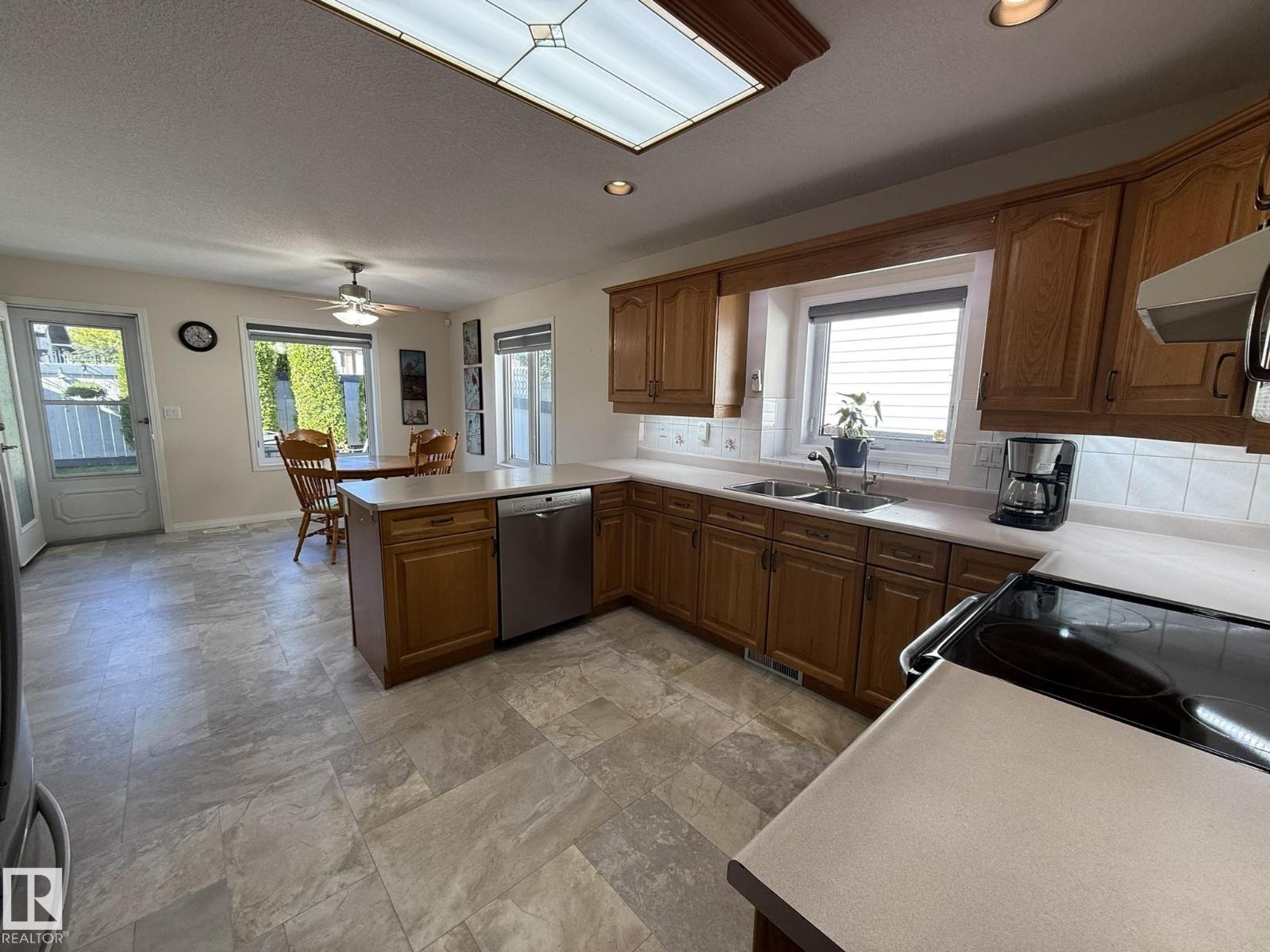 15812 133 ST NW