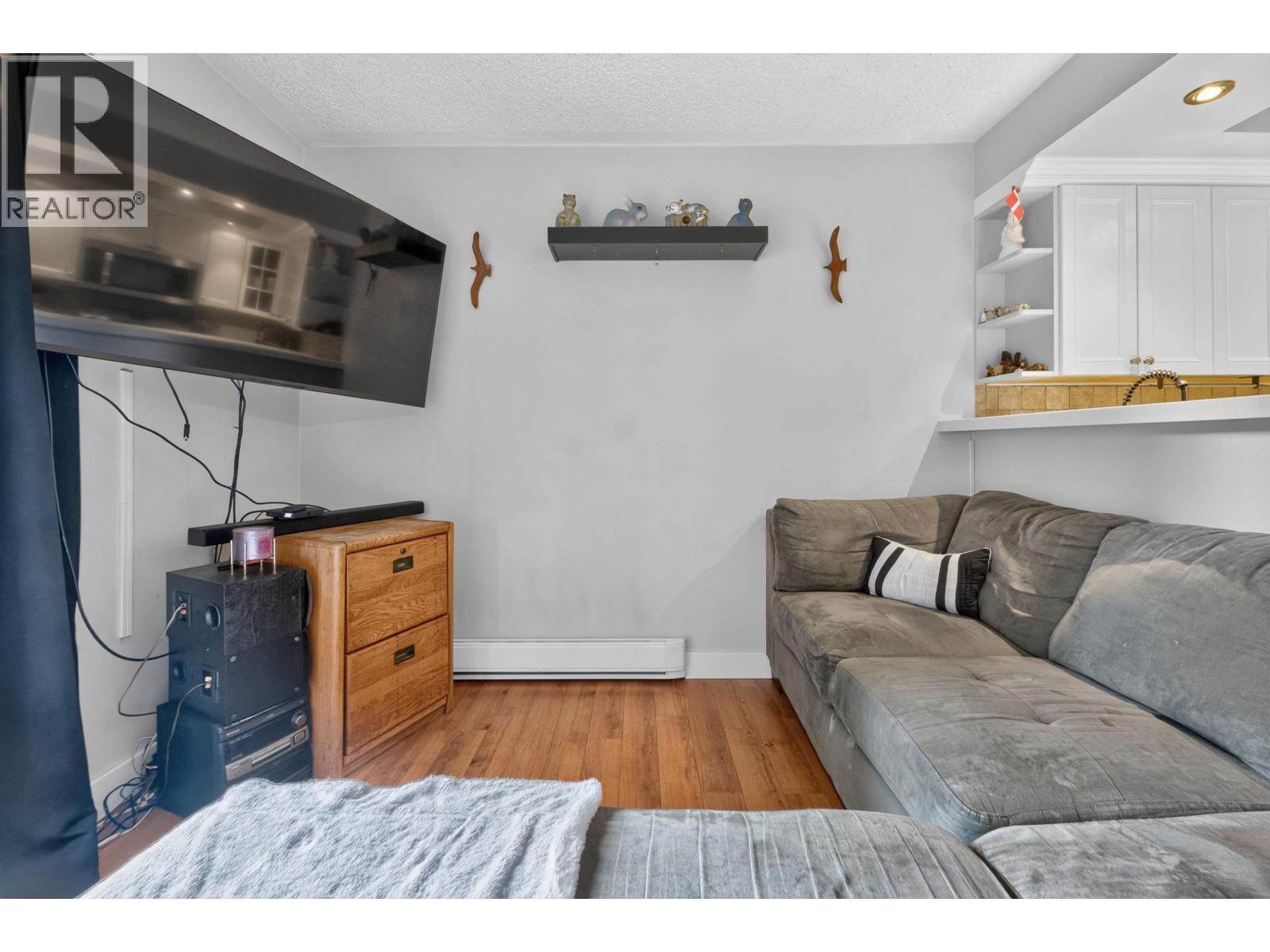4801 TURNBUCKLE WYND