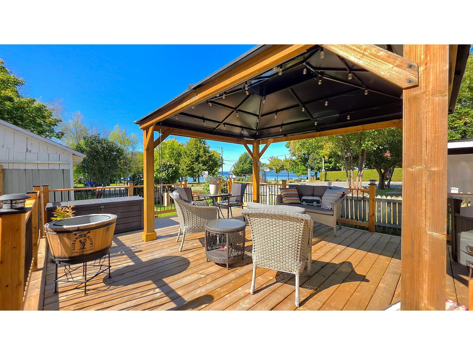 246 Av. Jules-Léger Saint-Anicet Quebec Canada J0S1M0 2
