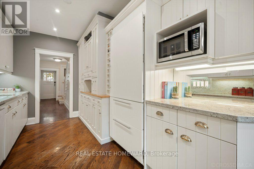 69 Walmsley Boulevard, Toronto, Ontario  M4V 1X7 - Photo 17 - C13851920