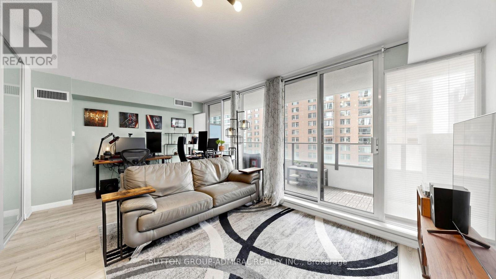 922 - 111 Elizabeth Street, Toronto, Ontario  M5G 1P7 - Photo 6 - C13851942