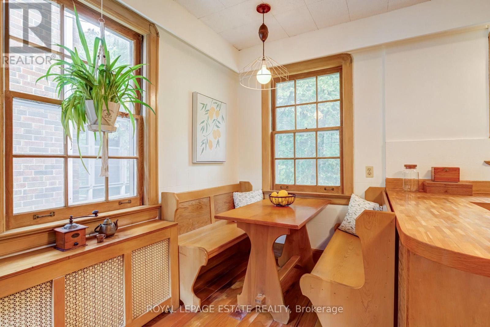 30 Barbara Crescent, Toronto, Ontario  M4C 3B2 - Photo 18 - E13851872