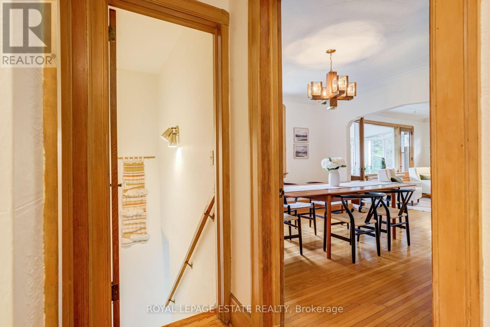30 Barbara Crescent, Toronto, Ontario  M4C 3B2 - Photo 26 - E13851872