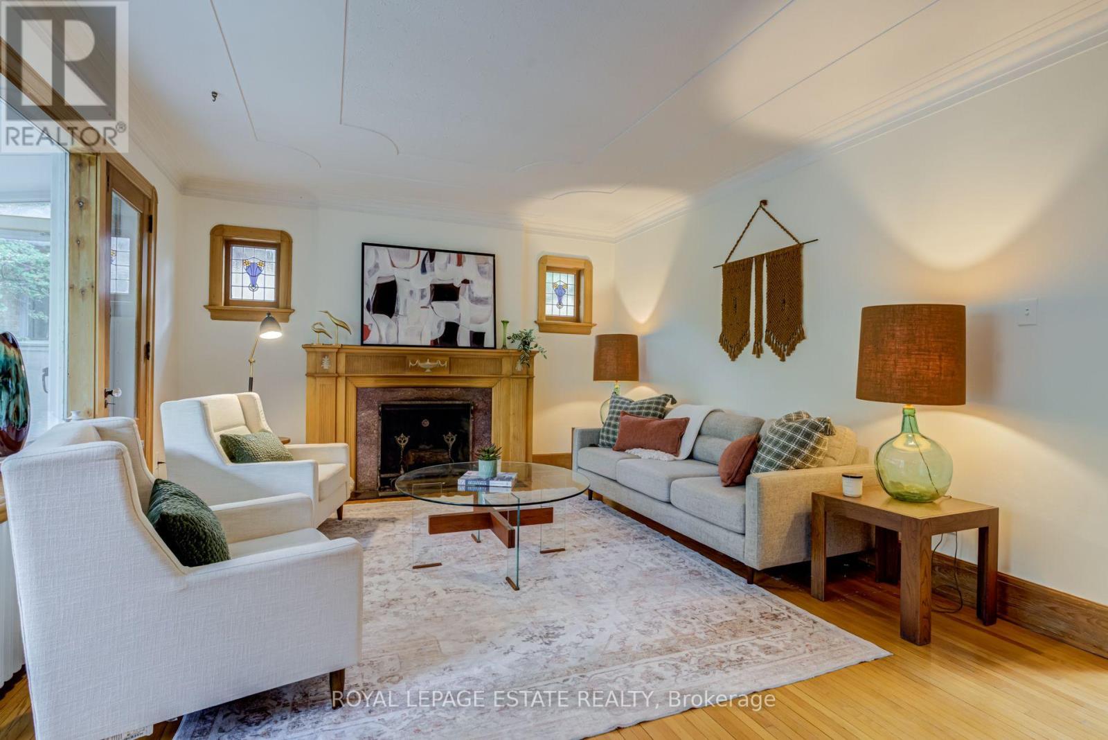 30 Barbara Crescent, Toronto, Ontario  M4C 3B2 - Photo 7 - E13851872
