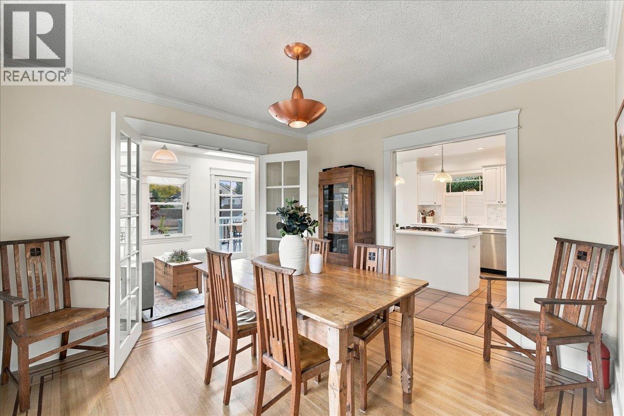 706 W 24TH AVENUE
