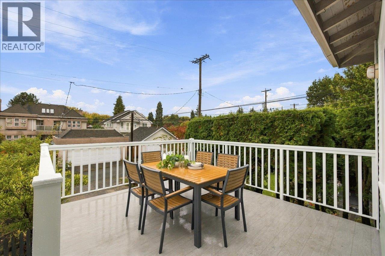 706 W 24TH AVENUE