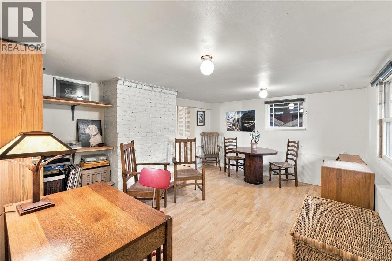 706 W 24TH AVENUE