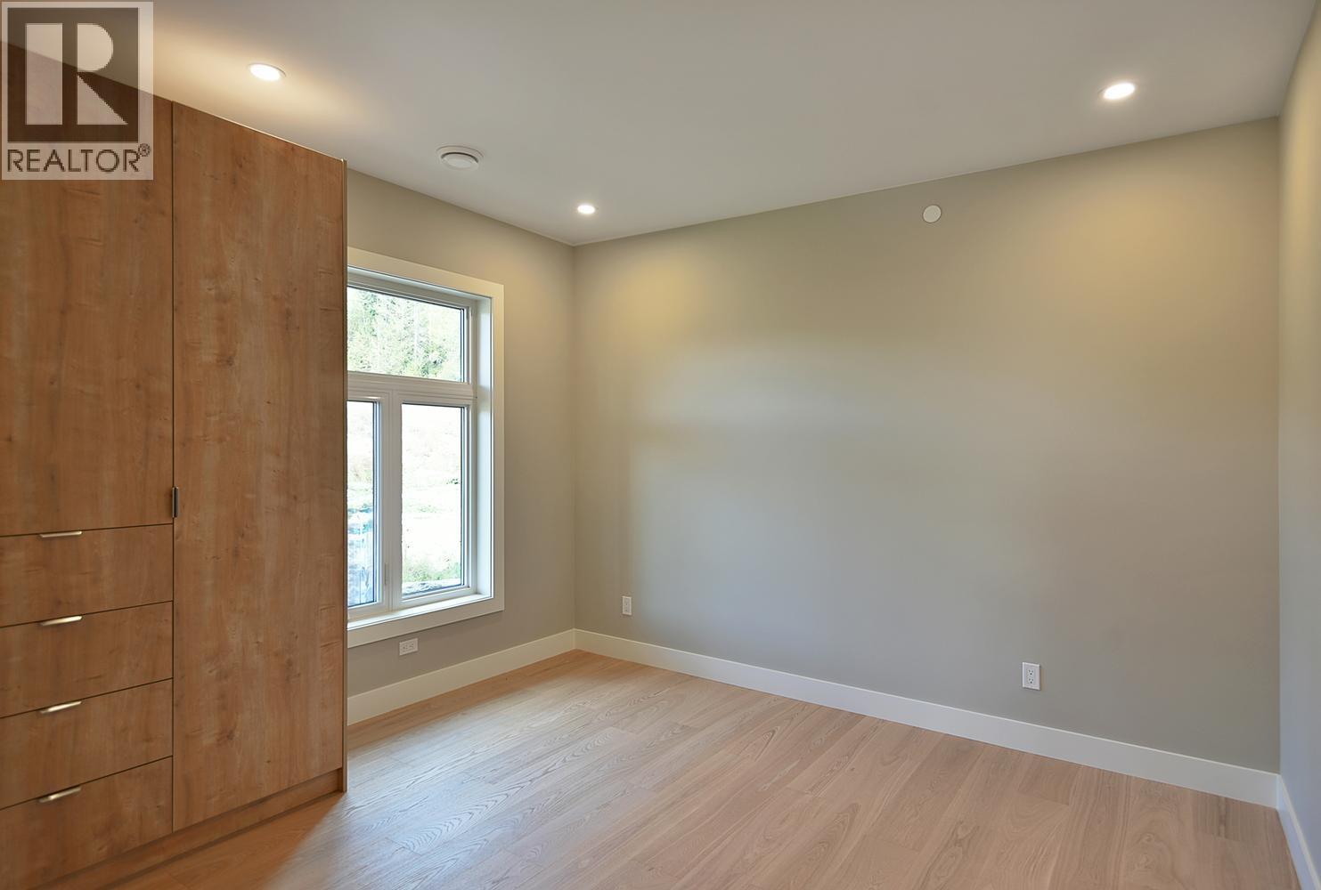 5112 CHAPMAN ROAD