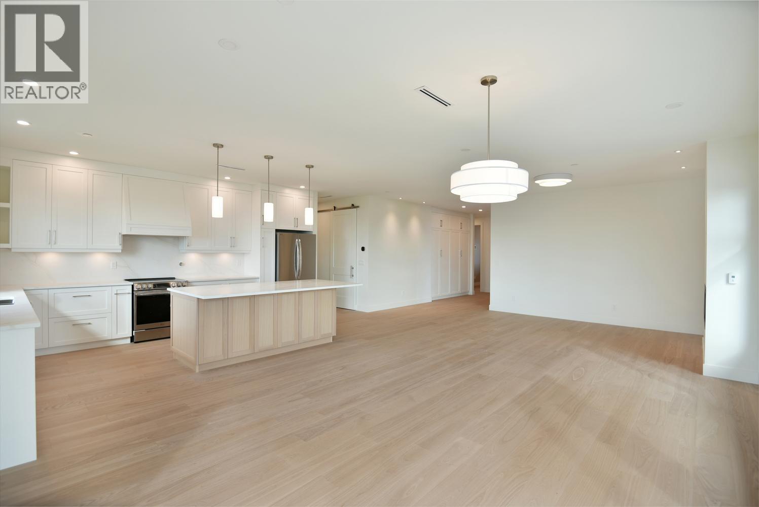 5112 CHAPMAN ROAD