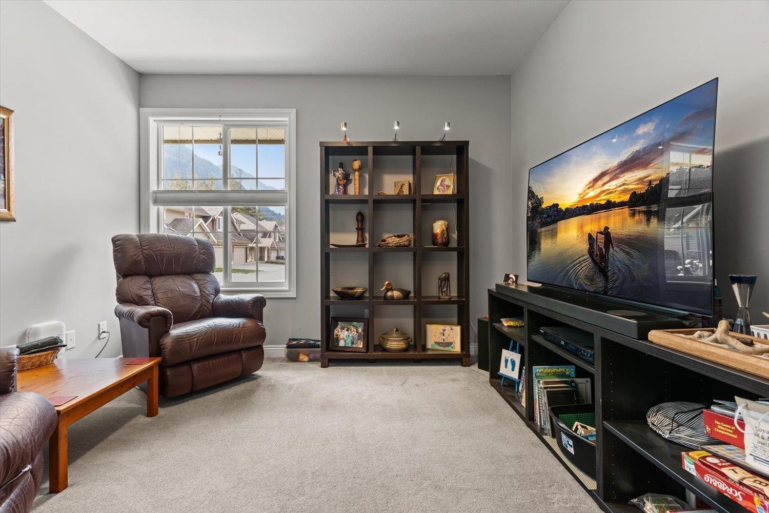 24 1175 7TH AVENUE|Hope
