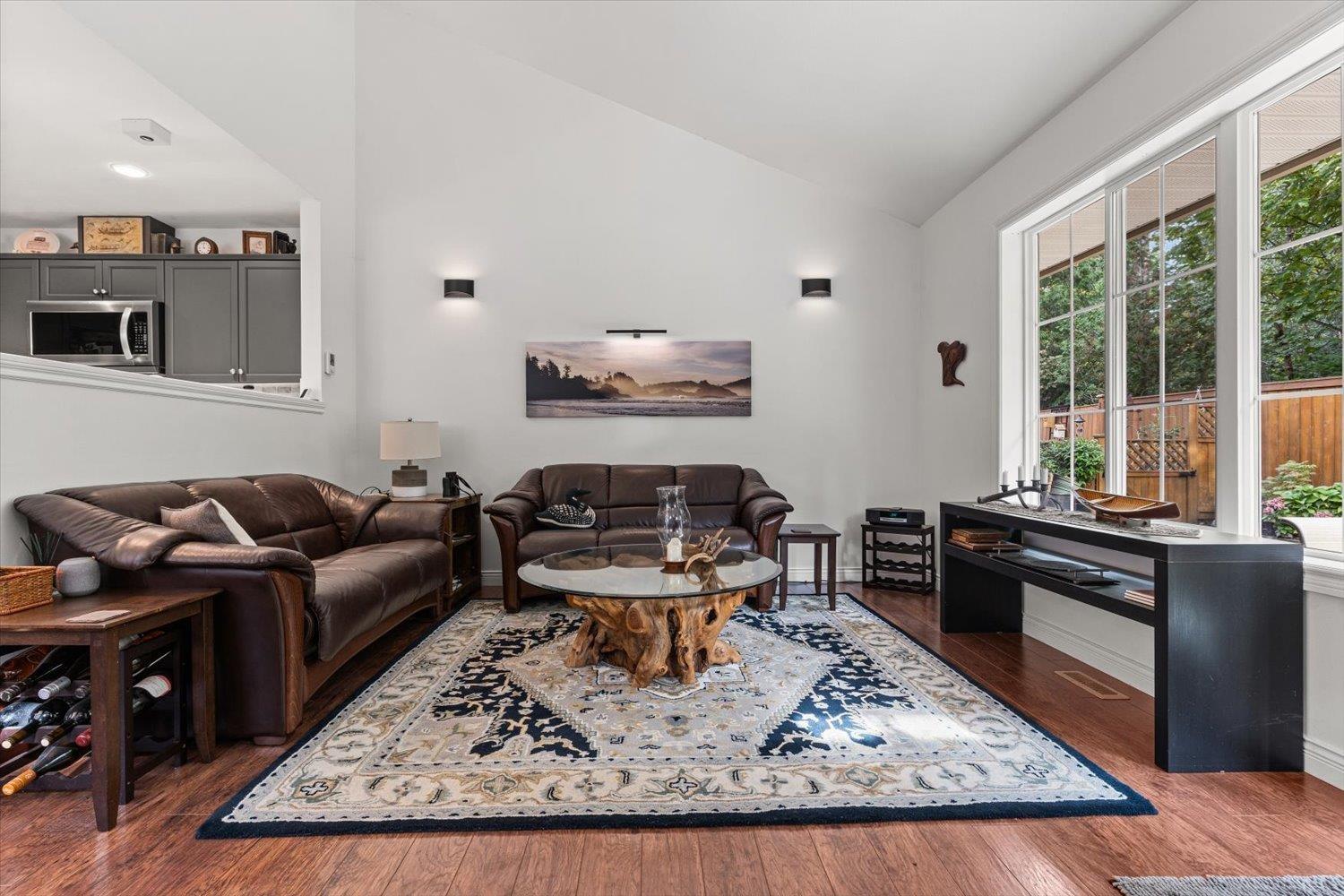 24 1175 7TH AVENUE|Hope