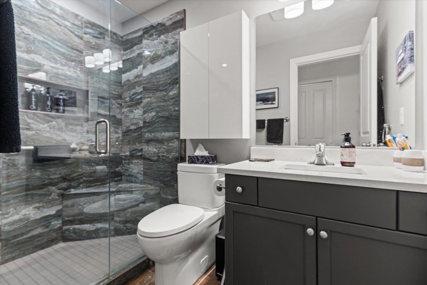 24 1175 7TH AVENUE|Hope