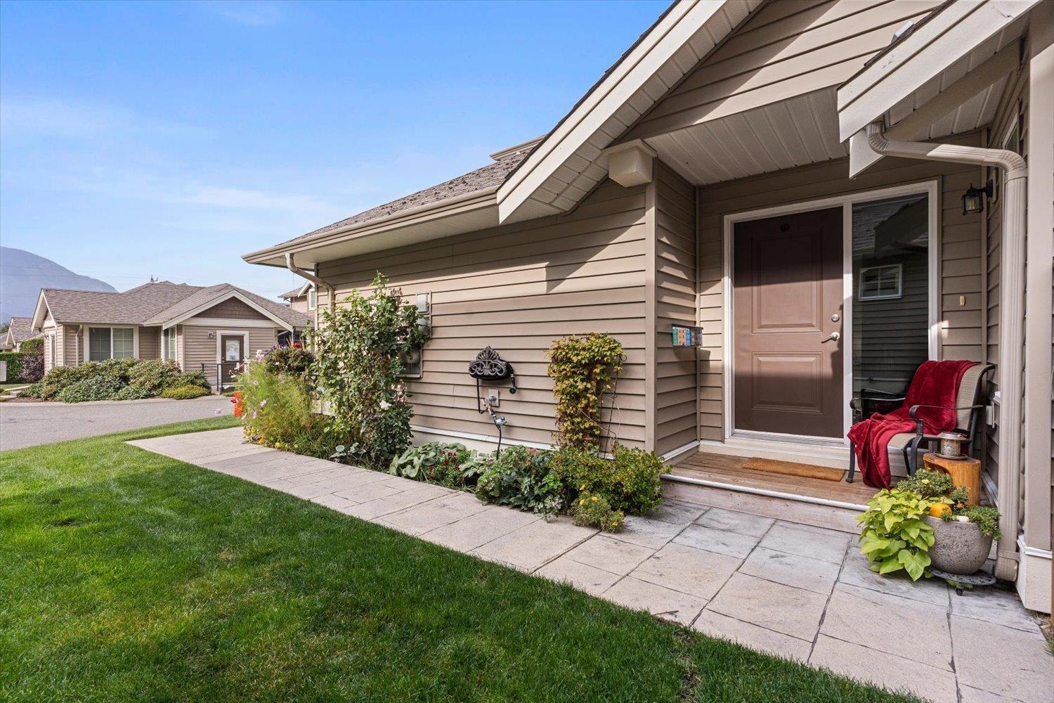 24 1175 7TH AVENUE|Hope