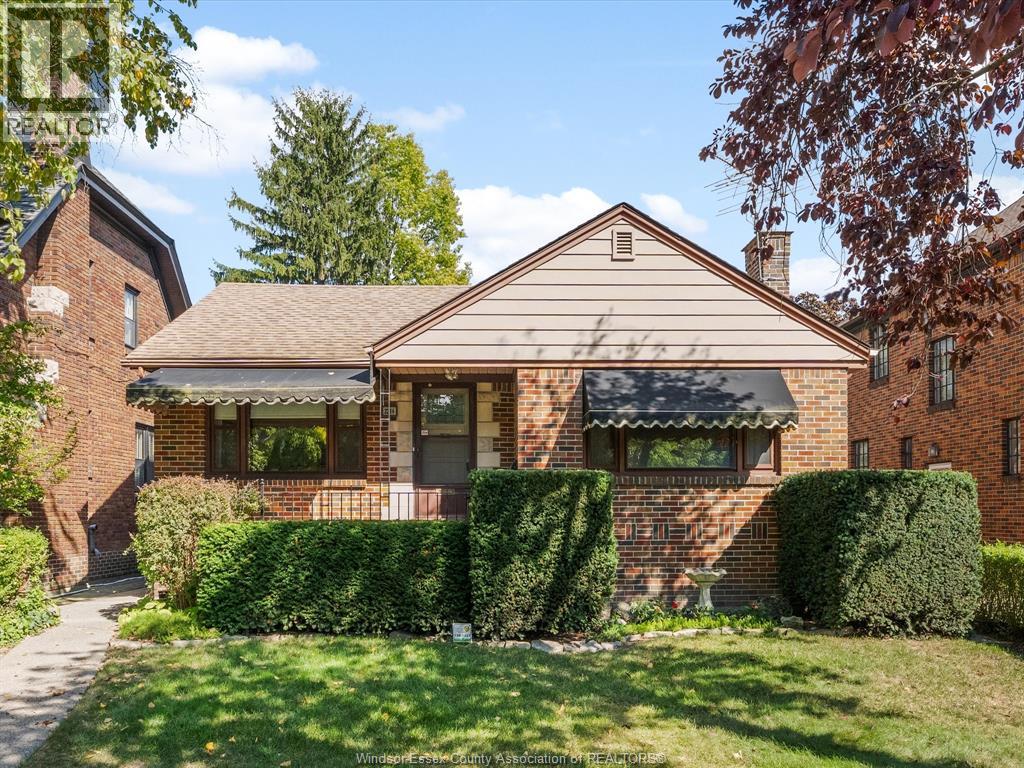 2214 Victoria Avenue, Windsor, Ontario  N8X 1R1 - Photo 2 - 26024183