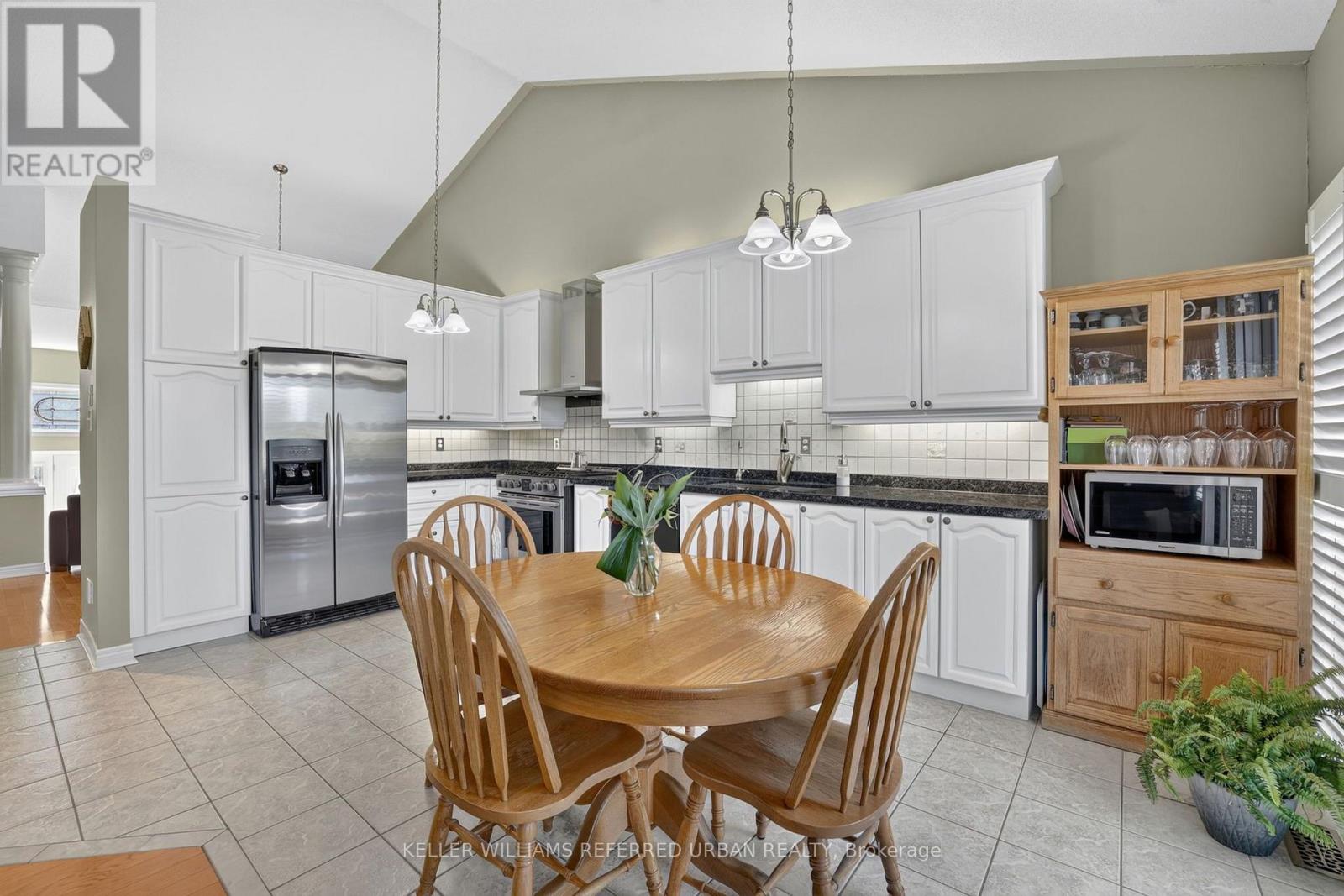 27 Summer Valley Drive, Brampton, Ontario  L6Z 4V6 - Photo 13 - W13851854