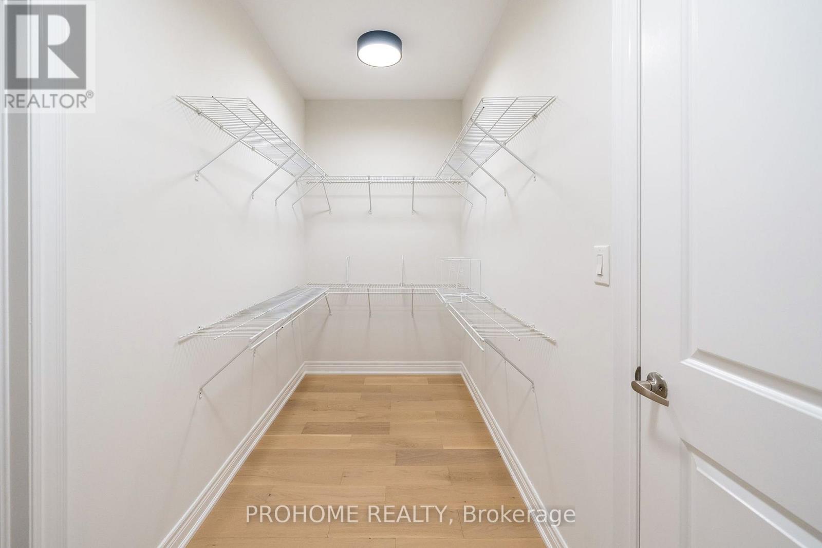 1831 Pagehurst Avenue, Mississauga, Ontario  L4X 1Y4 - Photo 38 - W13851914