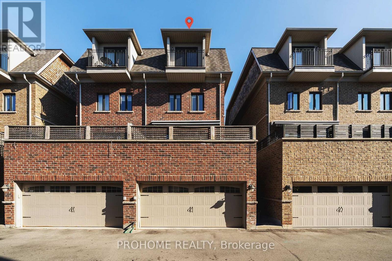 1831 Pagehurst Avenue, Mississauga, Ontario  L4X 1Y4 - Photo 5 - W13851914
