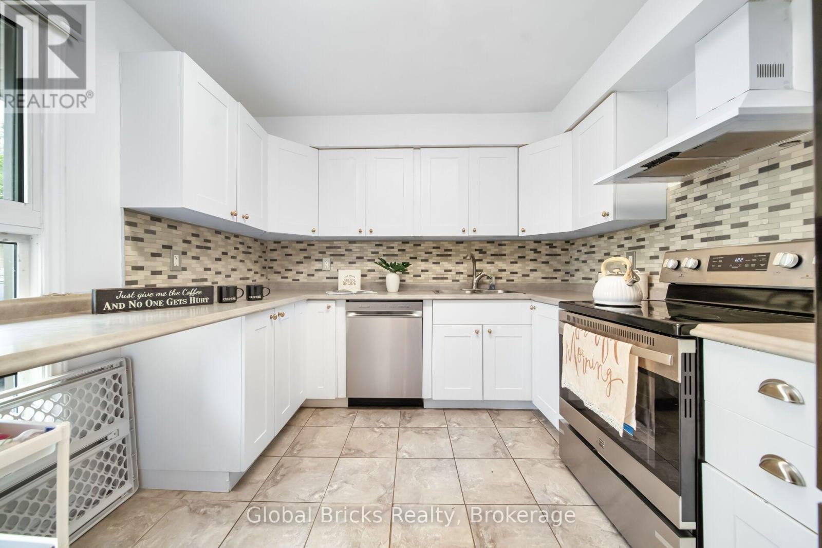 27 - 15 Green Valley Drive, Kitchener, Ontario  N2P 1K7 - Photo 10 - X13851880