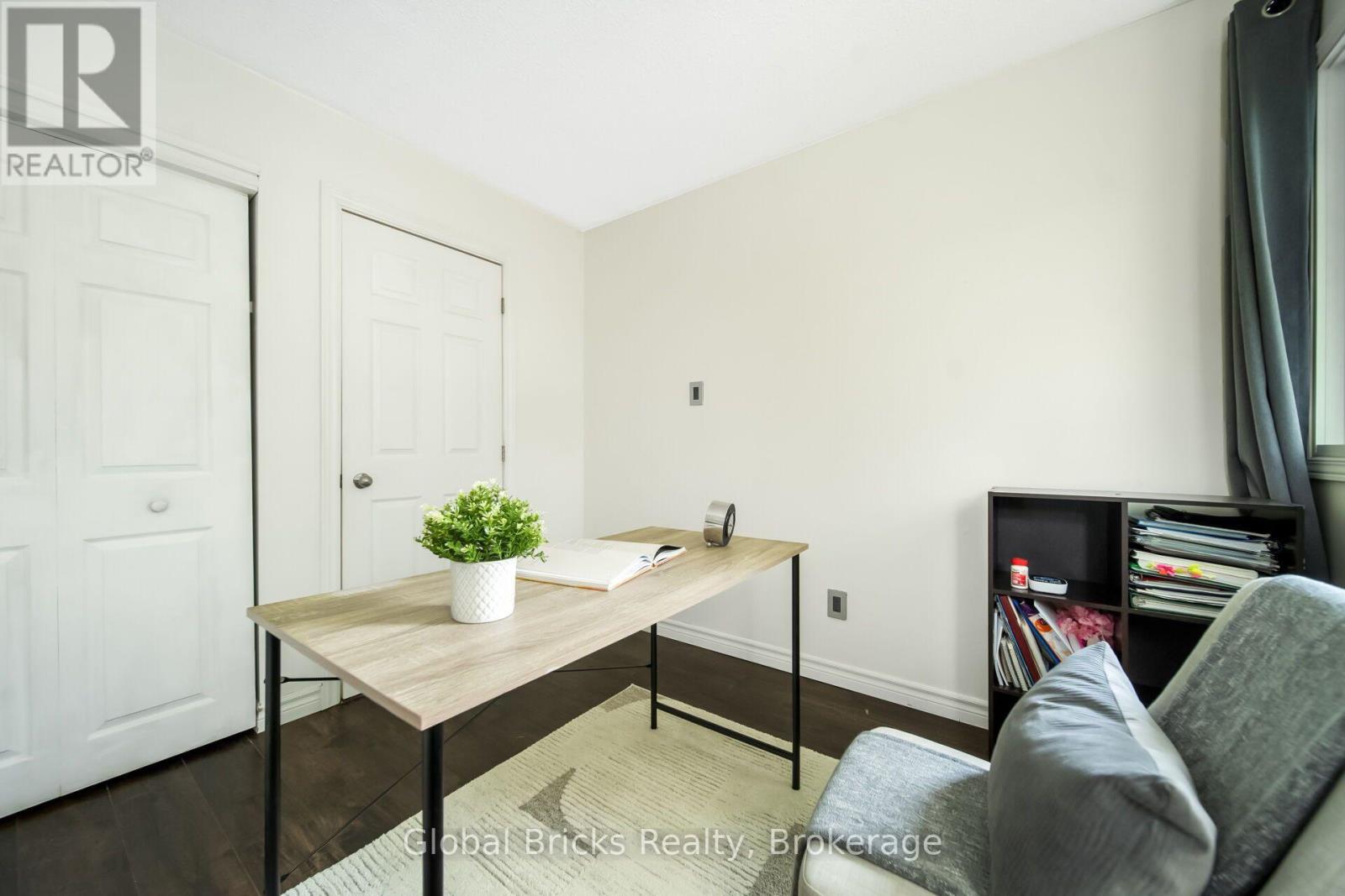 27 - 15 Green Valley Drive, Kitchener, Ontario  N2P 1K7 - Photo 34 - X13851880