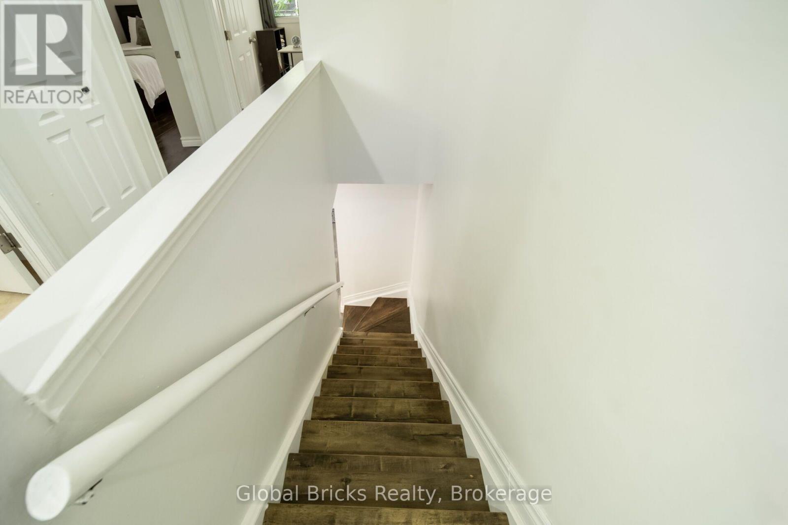 27 - 15 Green Valley Drive, Kitchener, Ontario  N2P 1K7 - Photo 35 - X13851880