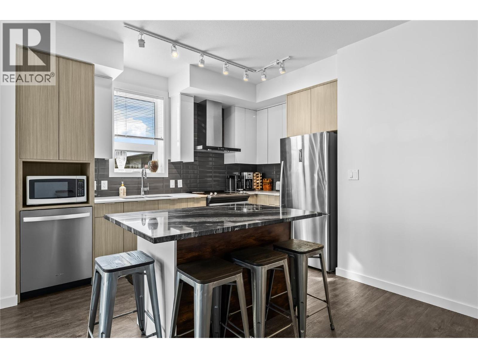 1770 Richter Street Unit# Ph 18, Kelowna, British Columbia  V1Y 0E6 - Photo 8 - 10402444