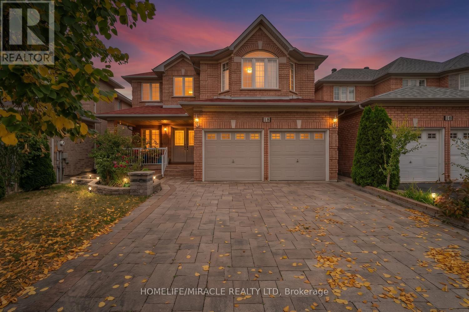 18 Hartwell Gate, Brampton, Ontario  L6R 2V3 - Photo 2 - W13847540
