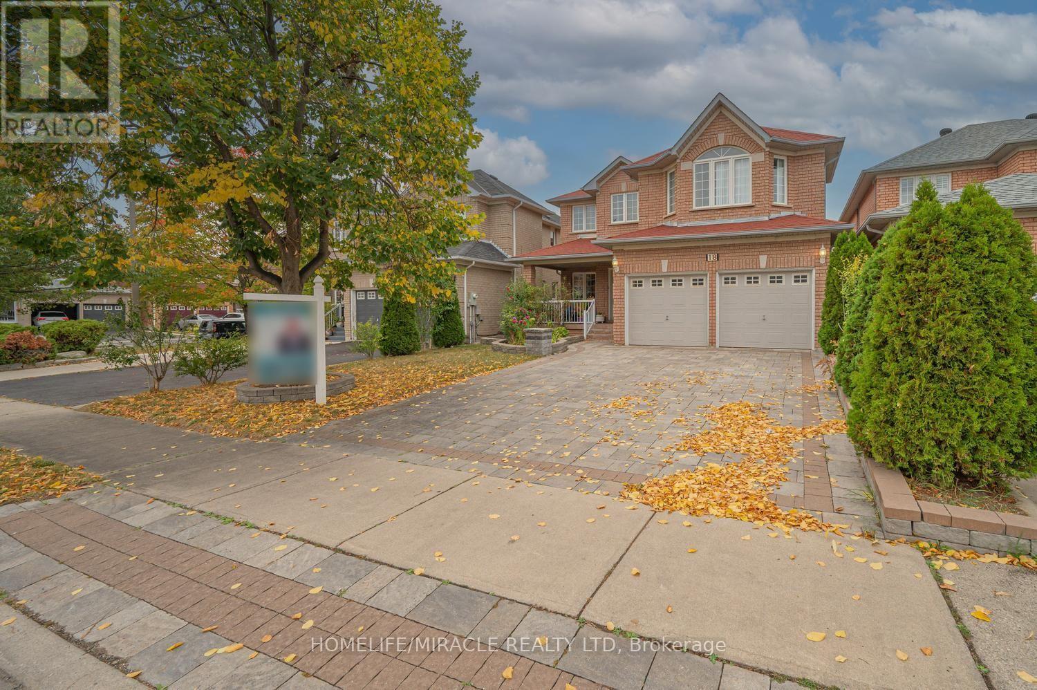 18 Hartwell Gate, Brampton, Ontario  L6R 2V3 - Photo 4 - W13847540