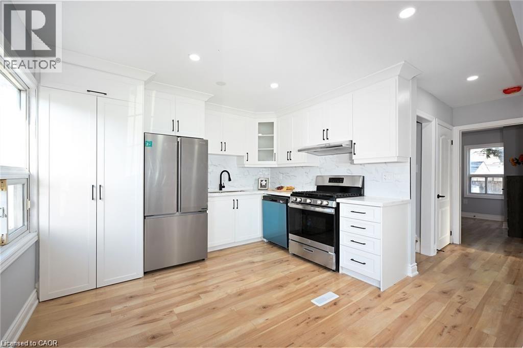 213 East 28th Street Unit# Upper, Hamilton, Ontario  L8V 3H9 - Photo 2 - 40868013