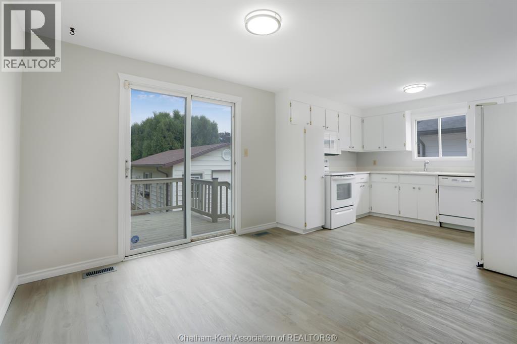 227 Michener Road, Chatham, Ontario  N7L 4W3 - Photo 6 - 26024053